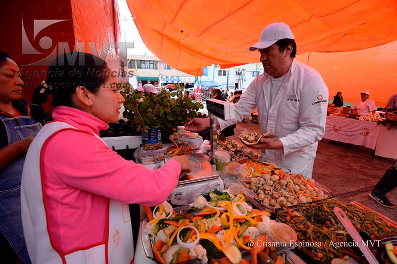 Feria del Taco Placero revive ventas en mercado 16 de Septiembre de Toluca