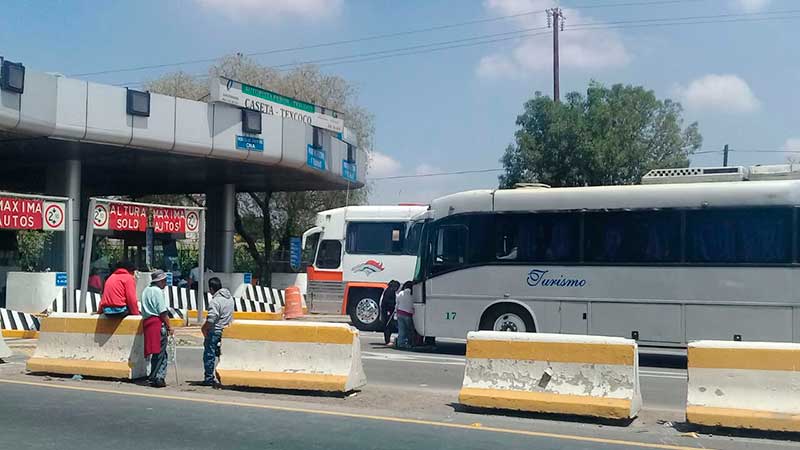 Bloquean vialidades en Texcoco y Nezahualcóyotl por restitución de tierras