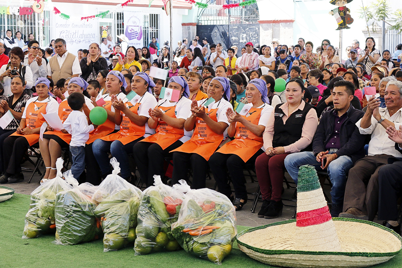 Entregan  comedor comunitario en Calixtlahuaca