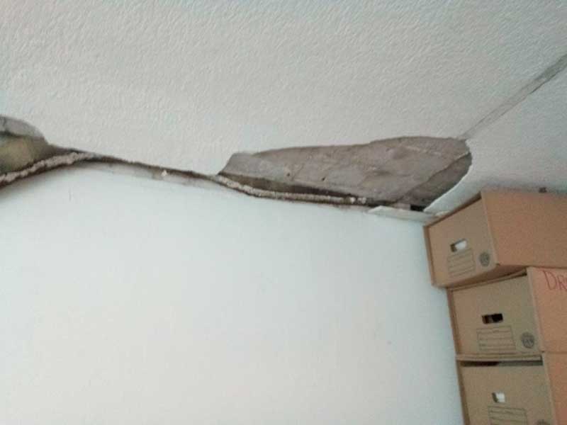 Se niegan empleados del sector educativo federal a trabajar en edificios que se están cayendo a pedazos después del sismo
