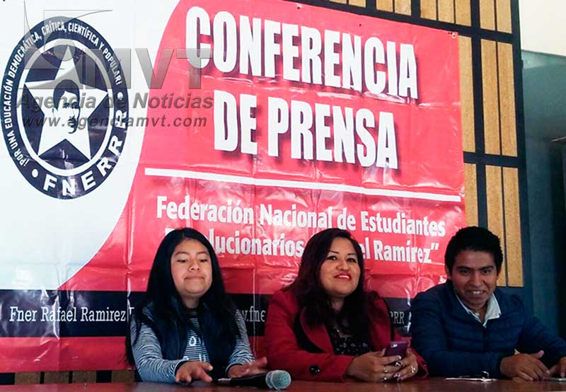 Burocracia educativa mantiene sin clases a cientos de estudiantes mexiquenses: FENERRR