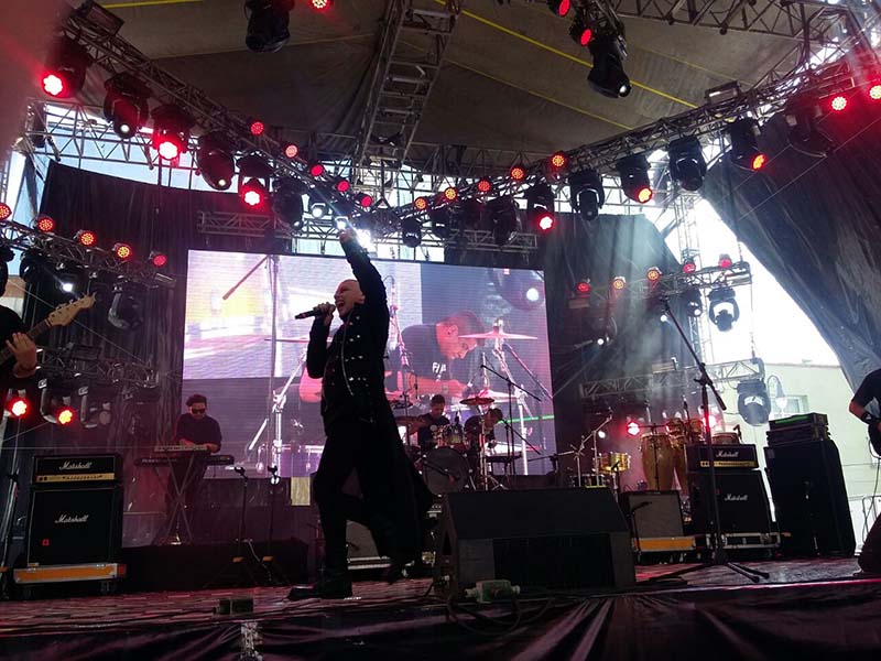 Rock gótico en Quimera con la agrupción El Clan