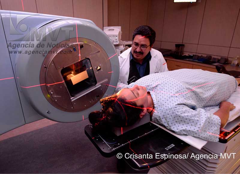 Diagnostica sector salud mexiquense de 300 a 400 casos de cáncer de mama cada año