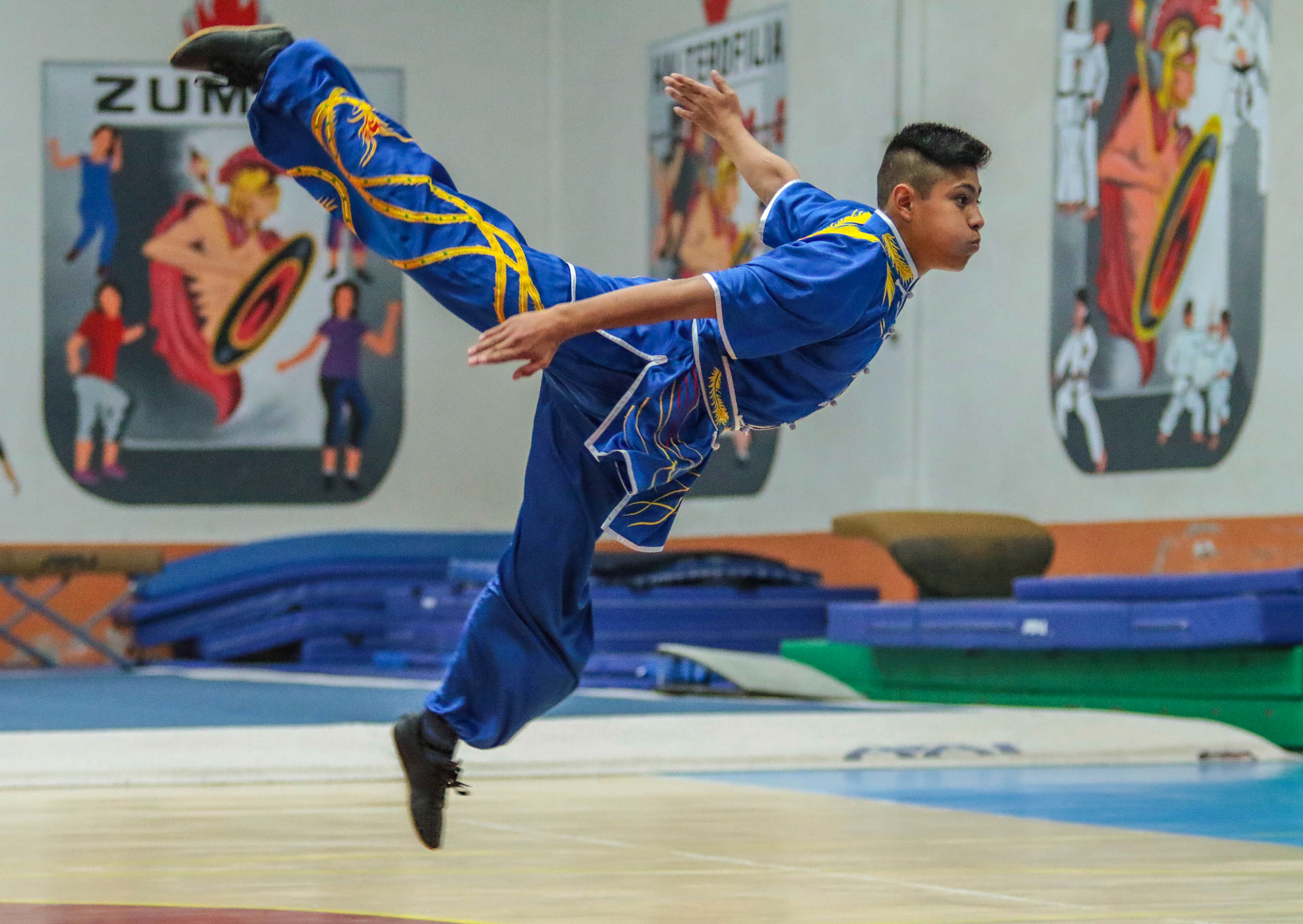 Chimalhuacano viaja a China para competir en mundial de Wushu