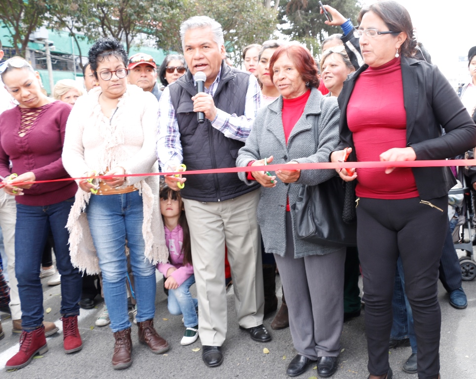 Continúa la rehabilitación de calles en Toluca