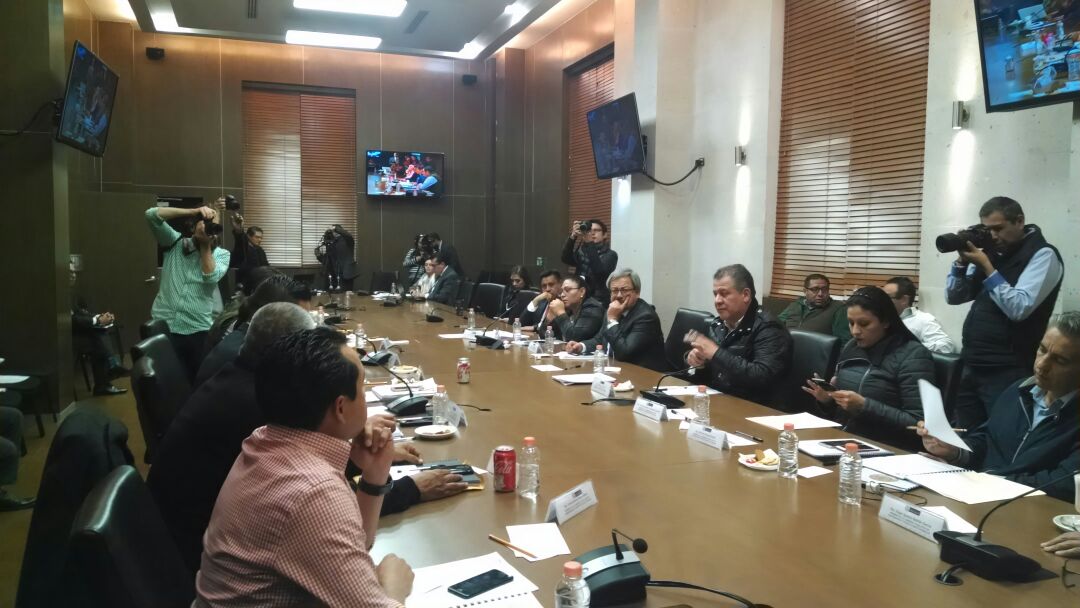 Aprueban en comisiones legislativas normatividad para reordenamiento urbano