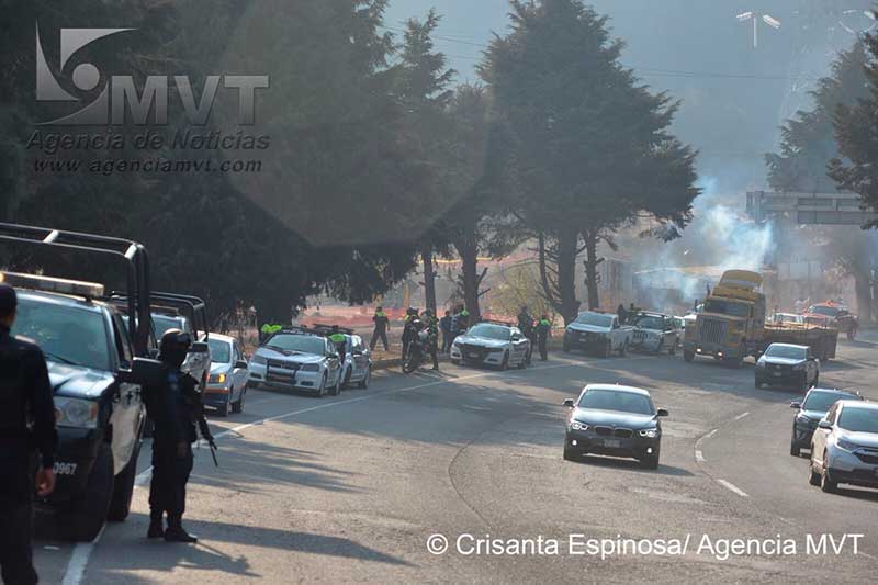 Enfrentamiento entre ejidatarios deja lesionados y maquinaria incendiada en Ocoyoacac
