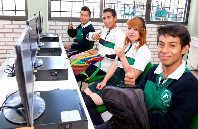 Orientan a jóvenes mexiquenses sobre opciones de educación media superior