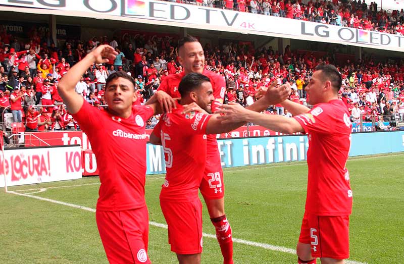 Toluca por fin ganó en el Nemesio Diez, 2-1 al Monterrey