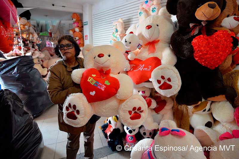 Inunda el Oso Brandon, oriundo de Xonacatlán, el mercado nacional para el Día del Amor