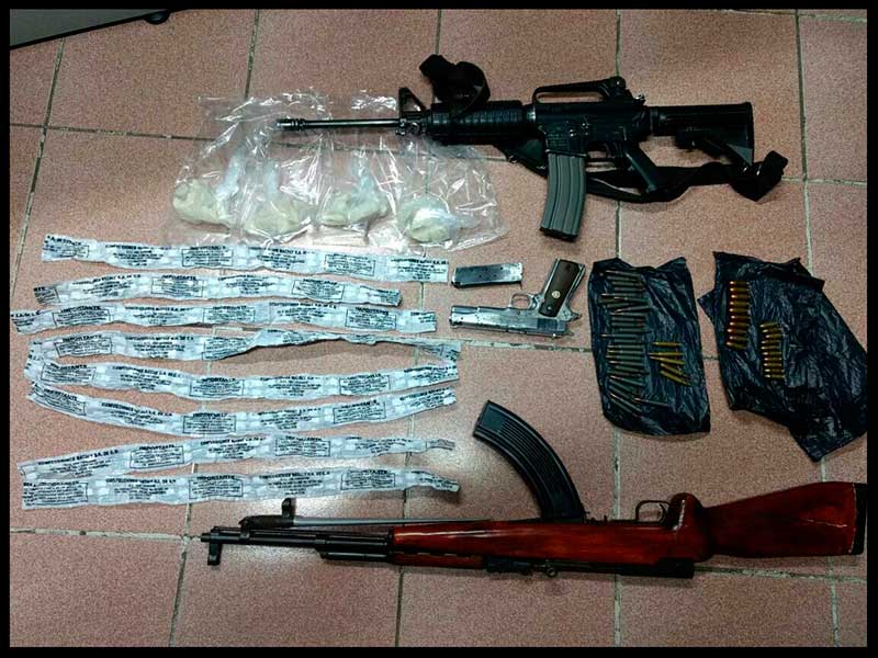 Capturan a tres presuntos narcomenudistas en Coacalco