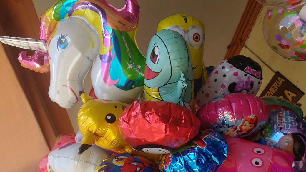 «A la gente ya no le alcanza ni para comprar un globo»: vendedores