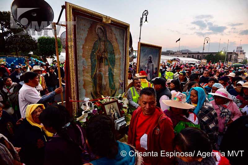 Salen de Toluca más de 18 mil mexiquenses rumbo al Tepeyac; esperan llegar más de 40 mil