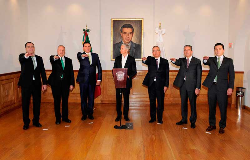 Renueva Del Mazo su gabinete a 4 meses de comenzar su administración