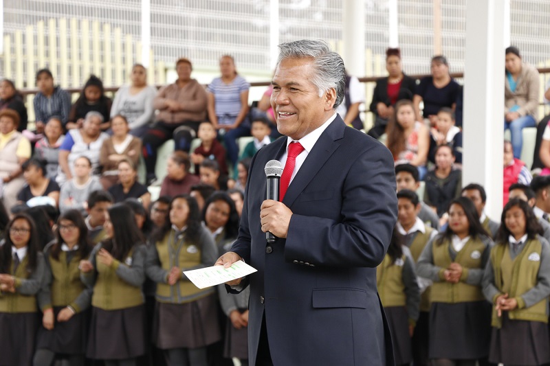 Más apoyos y beneficios para escuelas de Toluca