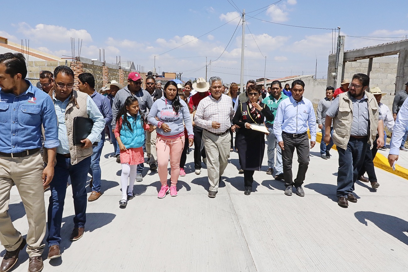 Con acciones de infraestructura urbana transforman su entorno vecinos de San Cayetano Morelos