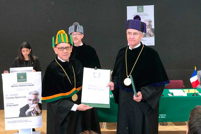 Entrega Rector Doctorado Honoris Causa al filósofo francés André Comte-Sponville