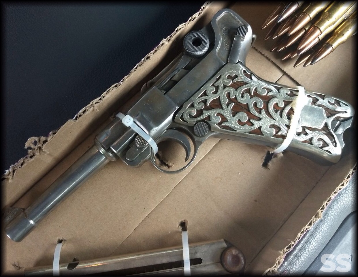 Detienen a dos presuntos asaltantes que pretendían robar nómina de trabajadores de una construcción en Ecatepec