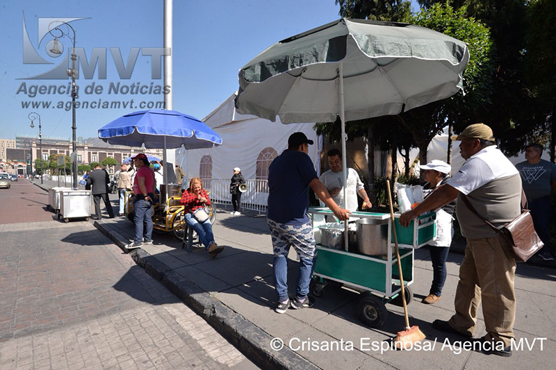 Vuelven ambulantes a la carga; piden tolerancia para trabajar en las calles de Toluca