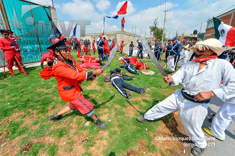 Por casi 100 años habitantes de la Concepción Coatipac representan la batalla del 5 de mayo