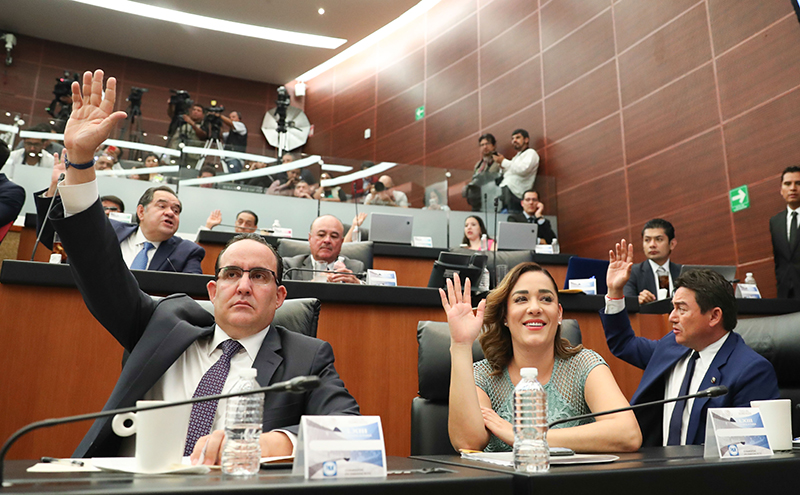 Comisión Permanente respalda alza de impuestos a productos de EUA