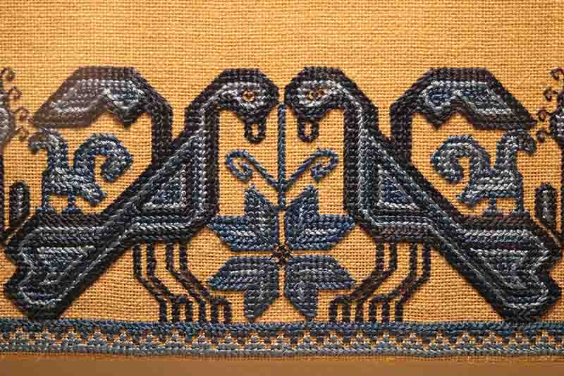 Muestran arte textil mazahua en Centro Cultural Mexiquense