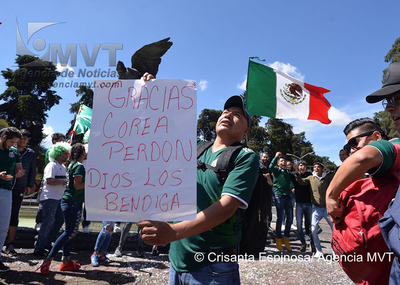 Pese a la derrota de México… hubo festejo en el Águila