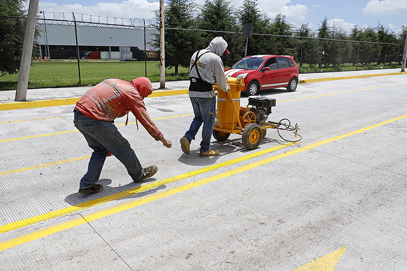Repavimentan Avenida Industria Automotriz