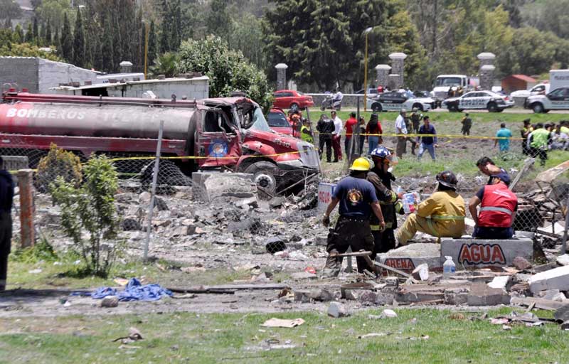Aumentan a 24 las víctimas mortales y a 49 el número de lesionados por explosión de pirotecnia en Tultepec