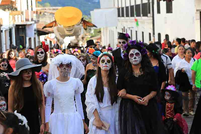 Llaman a desfile de Día de Muertos en las Almas
