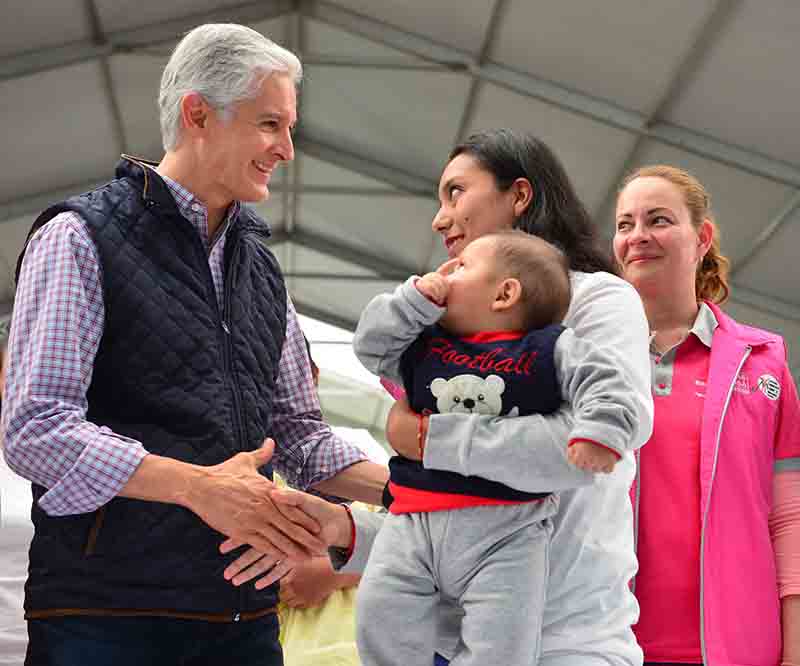 Ponen en marcha programa asistencial para madres jóvenes