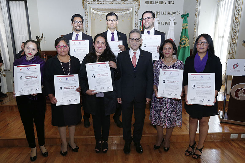 Certifican a docentes de la UAEMéx como conciliadores escolares