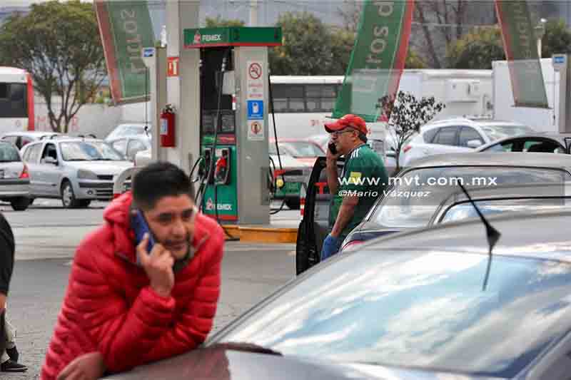 Aguardan autoridades toluqueñas llegada de gasolina