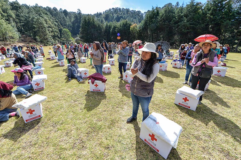 Realiza Cruz Roja mexiquense cuarta entrega de ayuda humanitaria en zonas marginadas