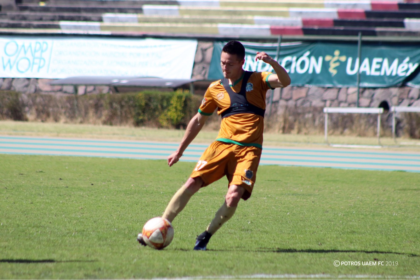 Choque en Av Las Torres deja un muerto y dos heridos