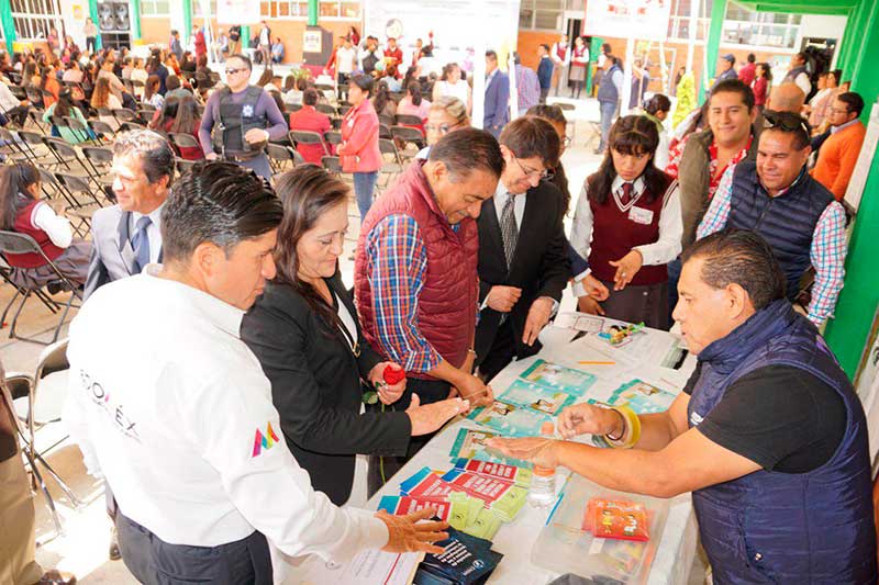 Realizan jornada de prevención del embarazo adolescente en Almoloya de Juárez