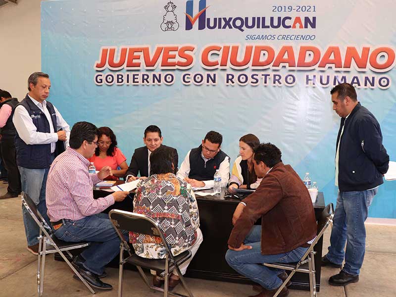 Continúa recorriendo comunidades de Huixquilucan el "jueves ciudadano"