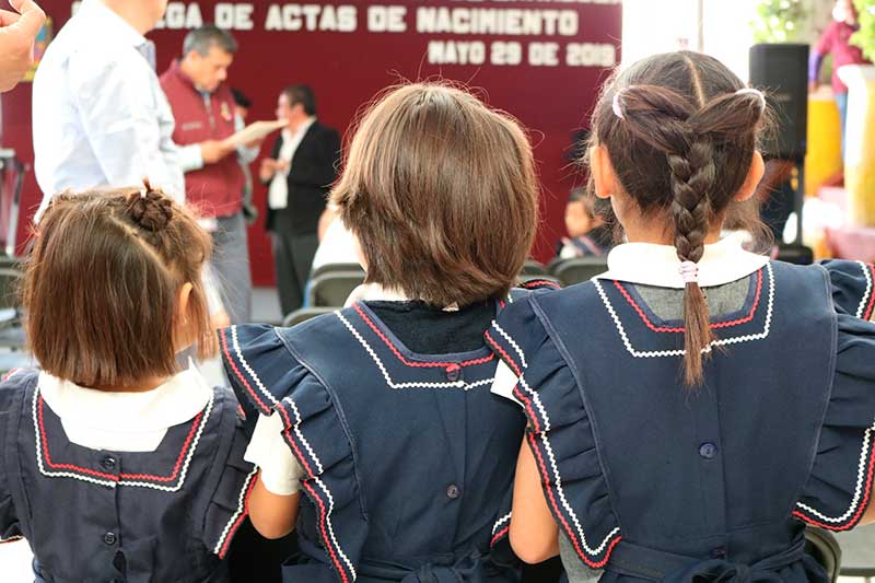 Registro Civil otorga certeza jurídica a niñas huérfanas