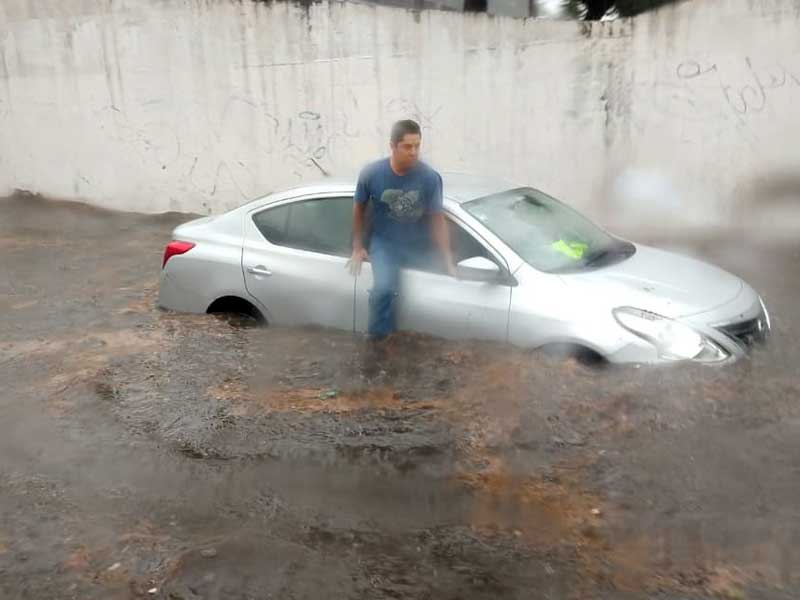 Servicios de emergencia de Metepec atendieron encharcamientos por lluvia