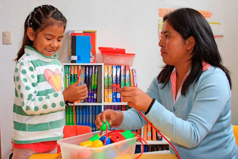 Con tratamiento oncológico mejoran la salud de niña con cáncer