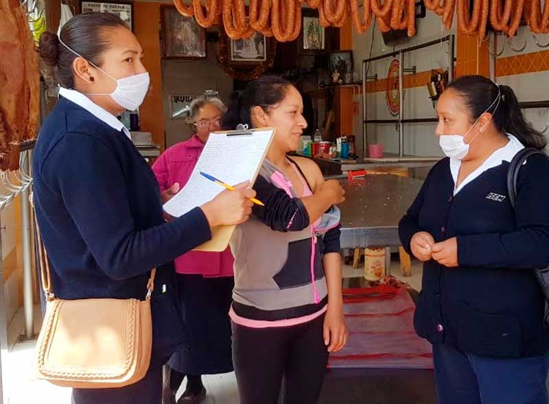 Tras inundaciones personal de salud aplica vacunas en Mexicaltzingo