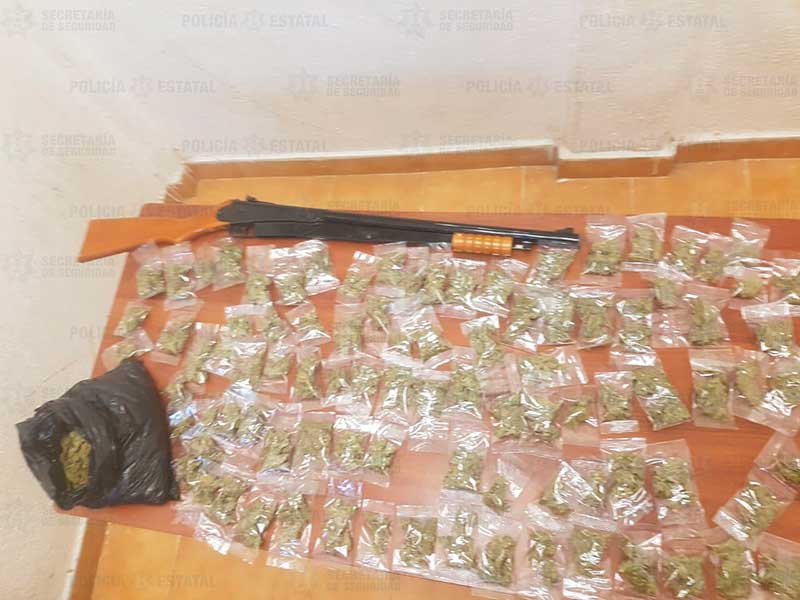 Detienen a tres narcomenudistas en Ocuilan con casi 3 kilos de marihuana