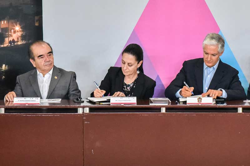 Atestigua Maurilio Hernández firma de iniciativa para el desarrollo metropolitano