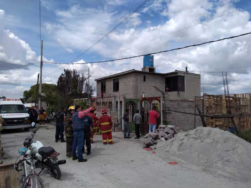 Una mujer muere por explosión de polvorín en Tultepec