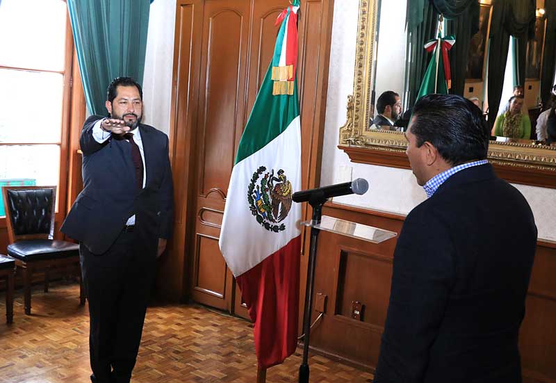 Toluca tiene nuevo secretario del Ayuntamiento y director general de Gobierno