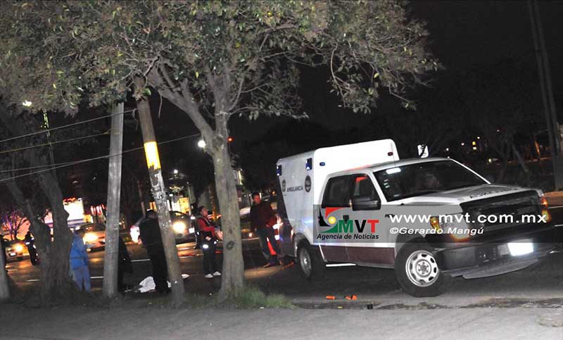 Muere hombre atropellado en la vía Alfredo del Mazo Toluca
