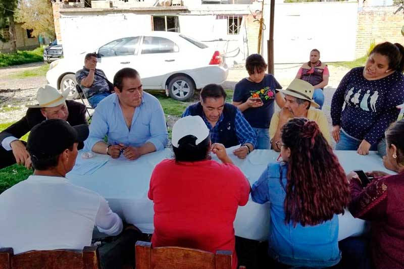 Luis Maya Doro se reúne con delegados de la Zona Norte de Almoloya de Juárez en la comunidad de San Antonio Ocoyotepec para escuchar y atender peticiones