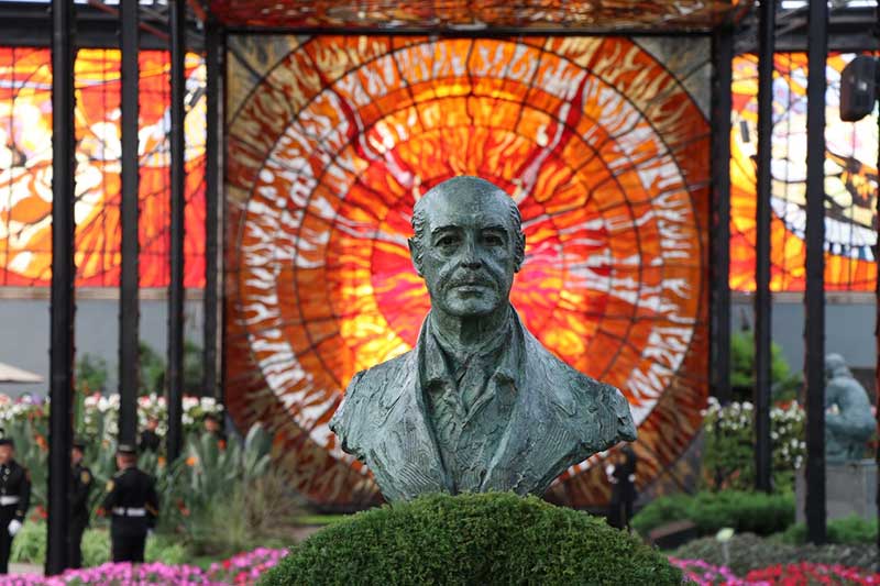 Conmemoran 105 años del nacimiento de Jorge Jiménez Cantú
