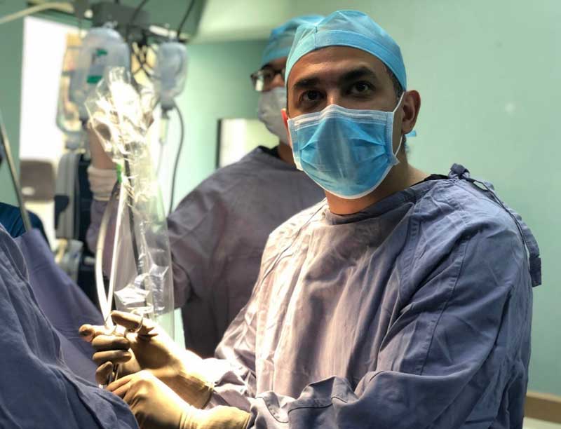 Cirujanos del Issemym utilizan, por primera vez en México, técnica para extraer tumor de las vías respiratorias
