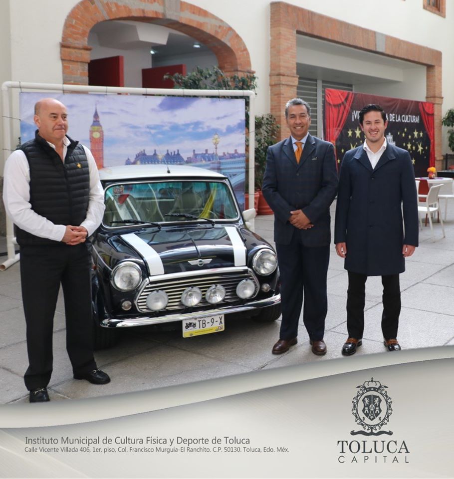 Exhibición de Mini Cooper en Toluca por su 60 aniversario
